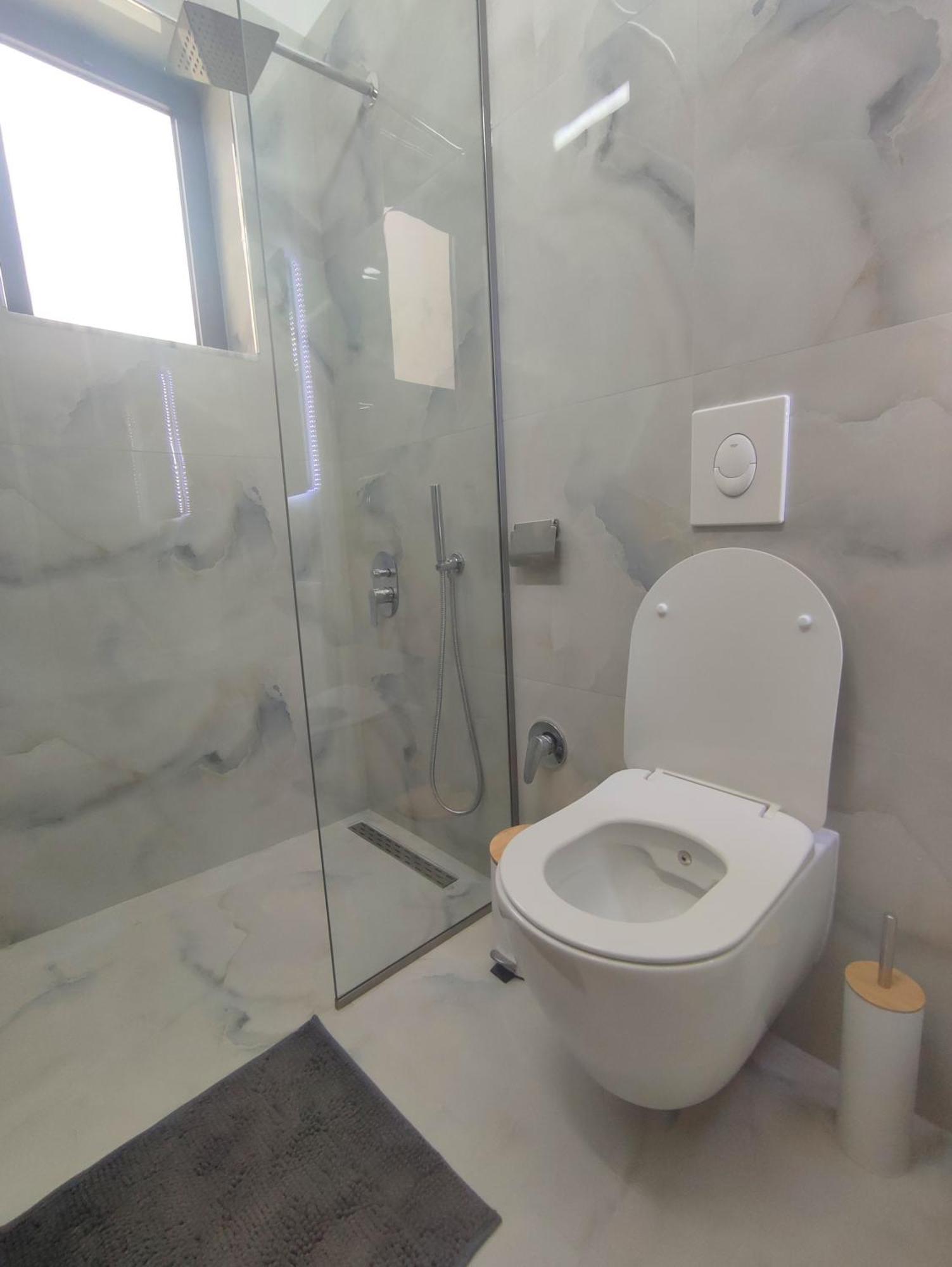 Bp Beach Apartments Голем Екстериор снимка