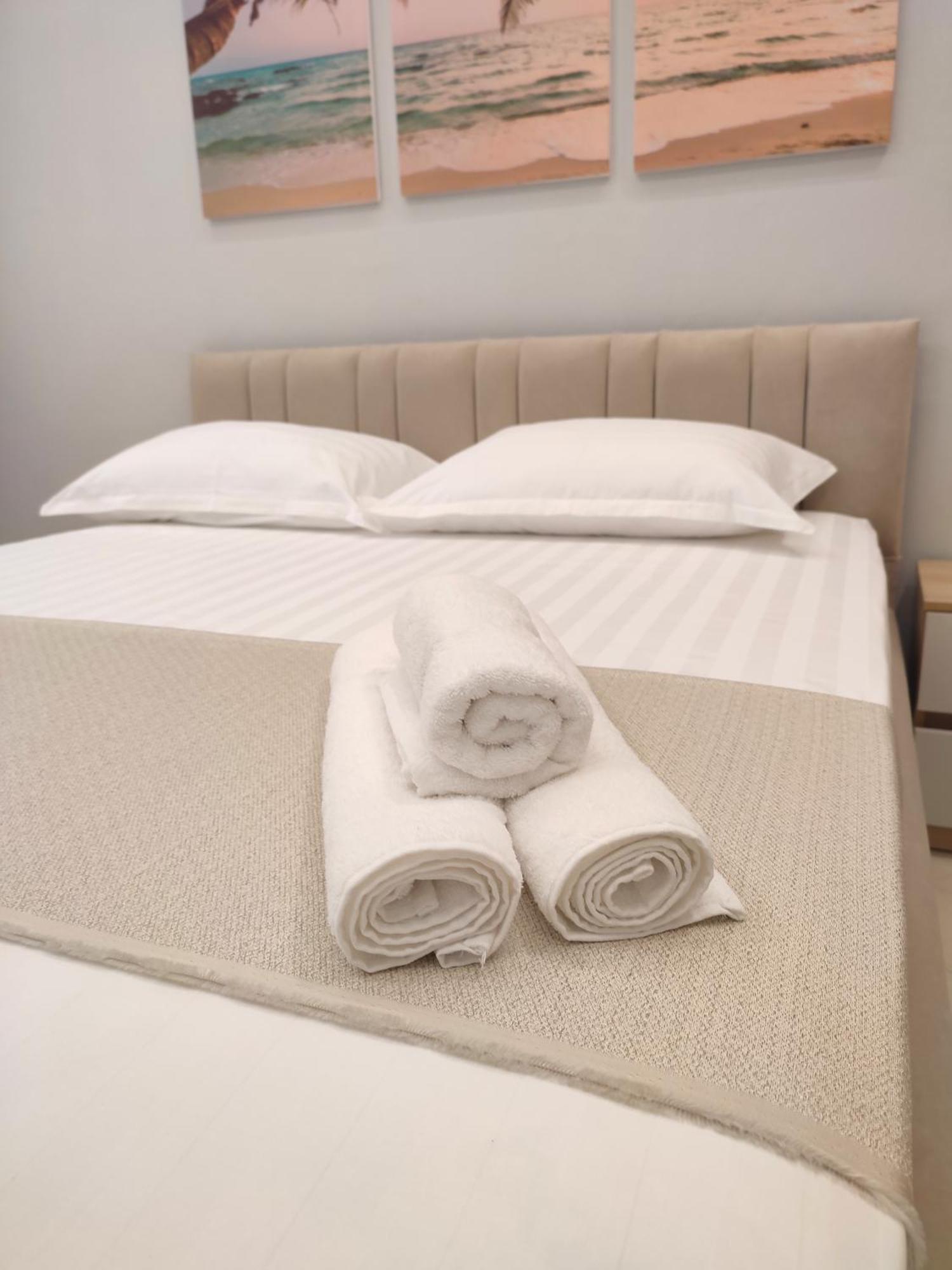 Bp Beach Apartments Голем Екстериор снимка
