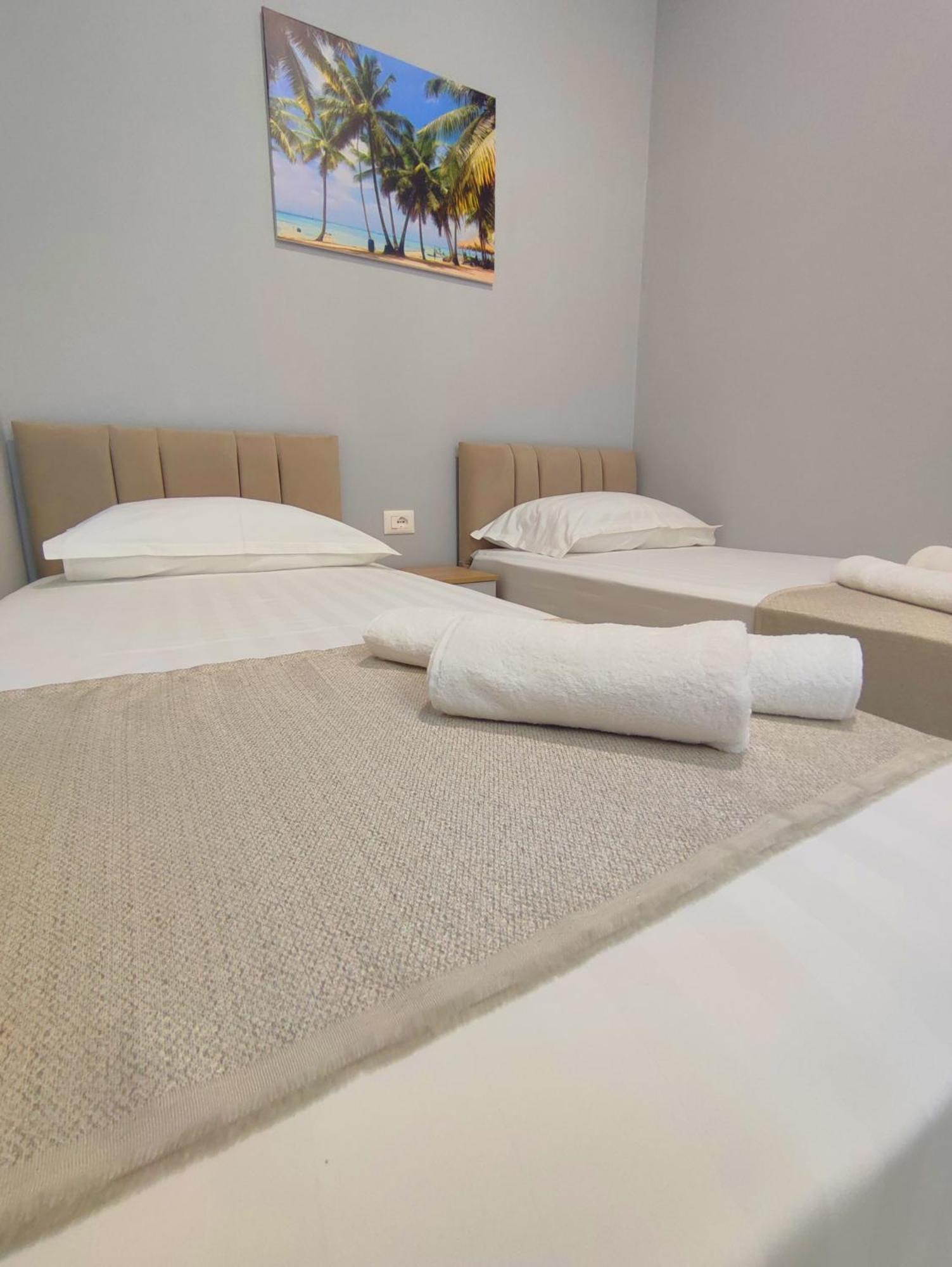 Bp Beach Apartments Голем Екстериор снимка