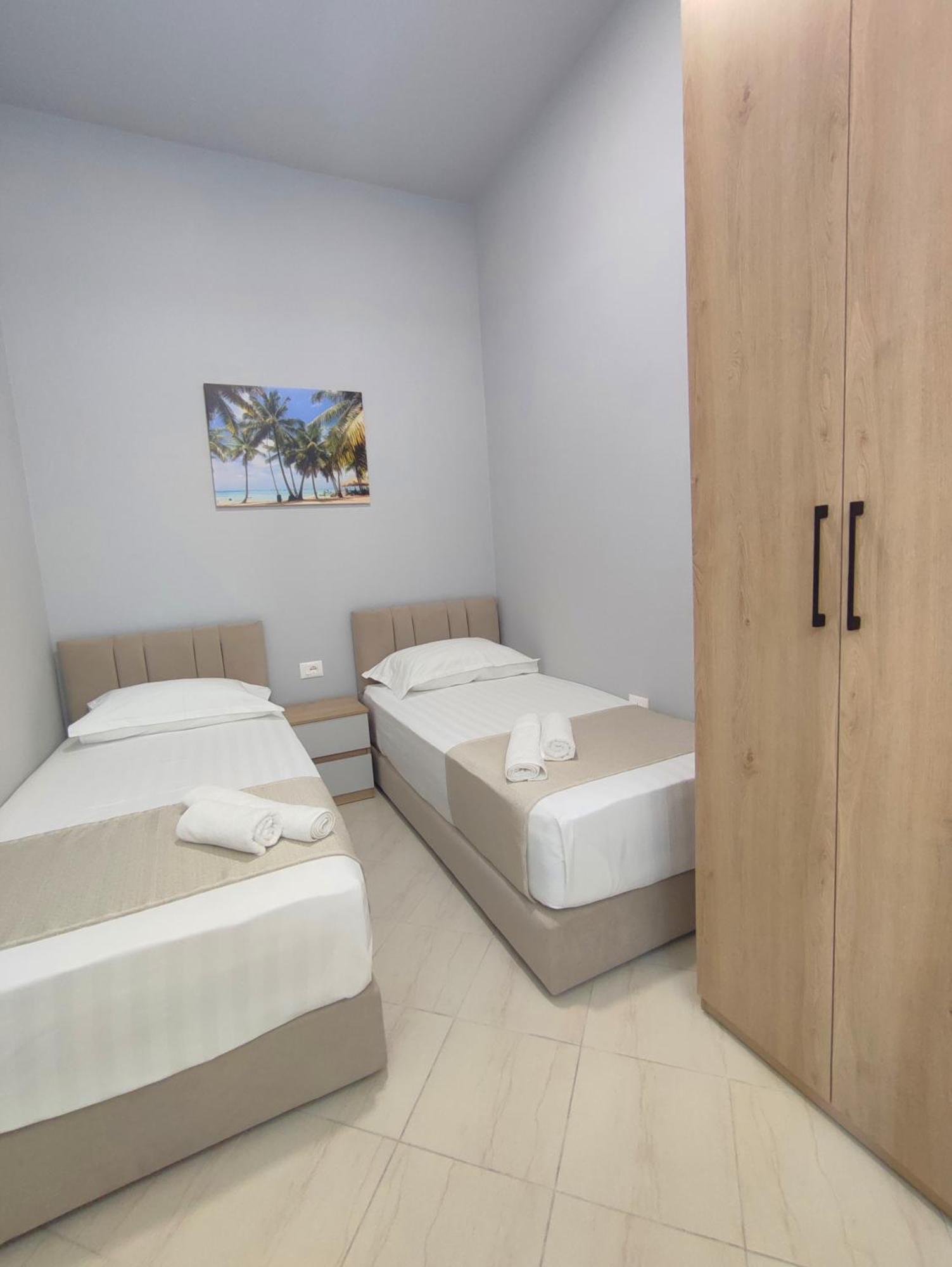 Bp Beach Apartments Голем Екстериор снимка